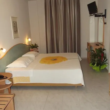 Piccadilly 3*