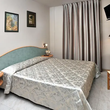 Piccadilly Hotel